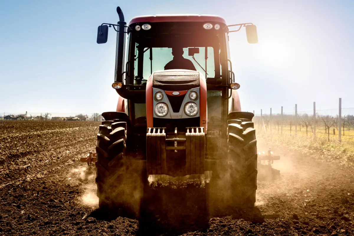 Guvernul suplimentează bugetul pentru motorina utilizată în agricultură