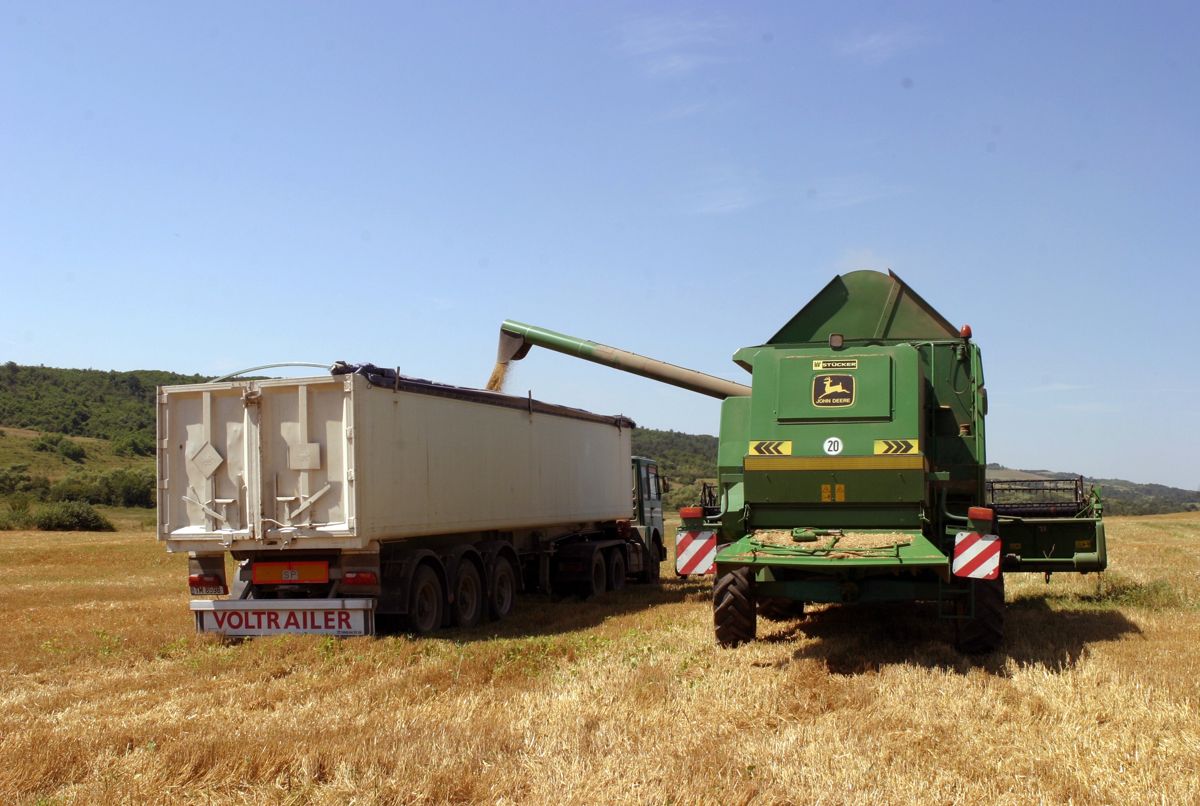 Plafonarea subvențiilor, o lovitură sub centură pentru agricultură