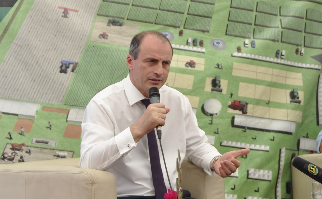 Ministrul Agriculturii și omologul său kuweitian, implicați într-un accident rutier