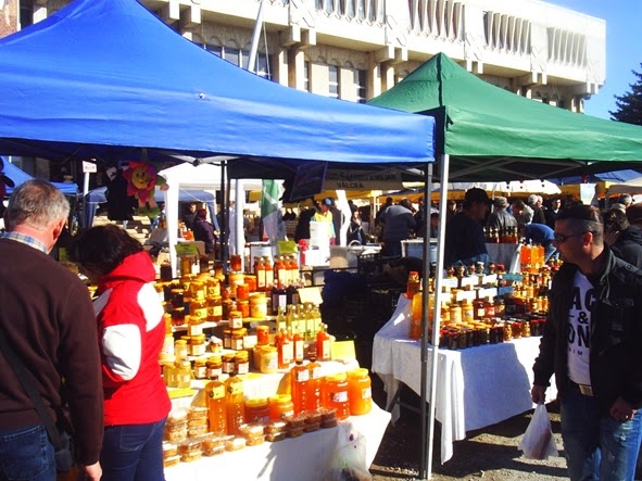 Târguri apicole 1-15 martie 2015