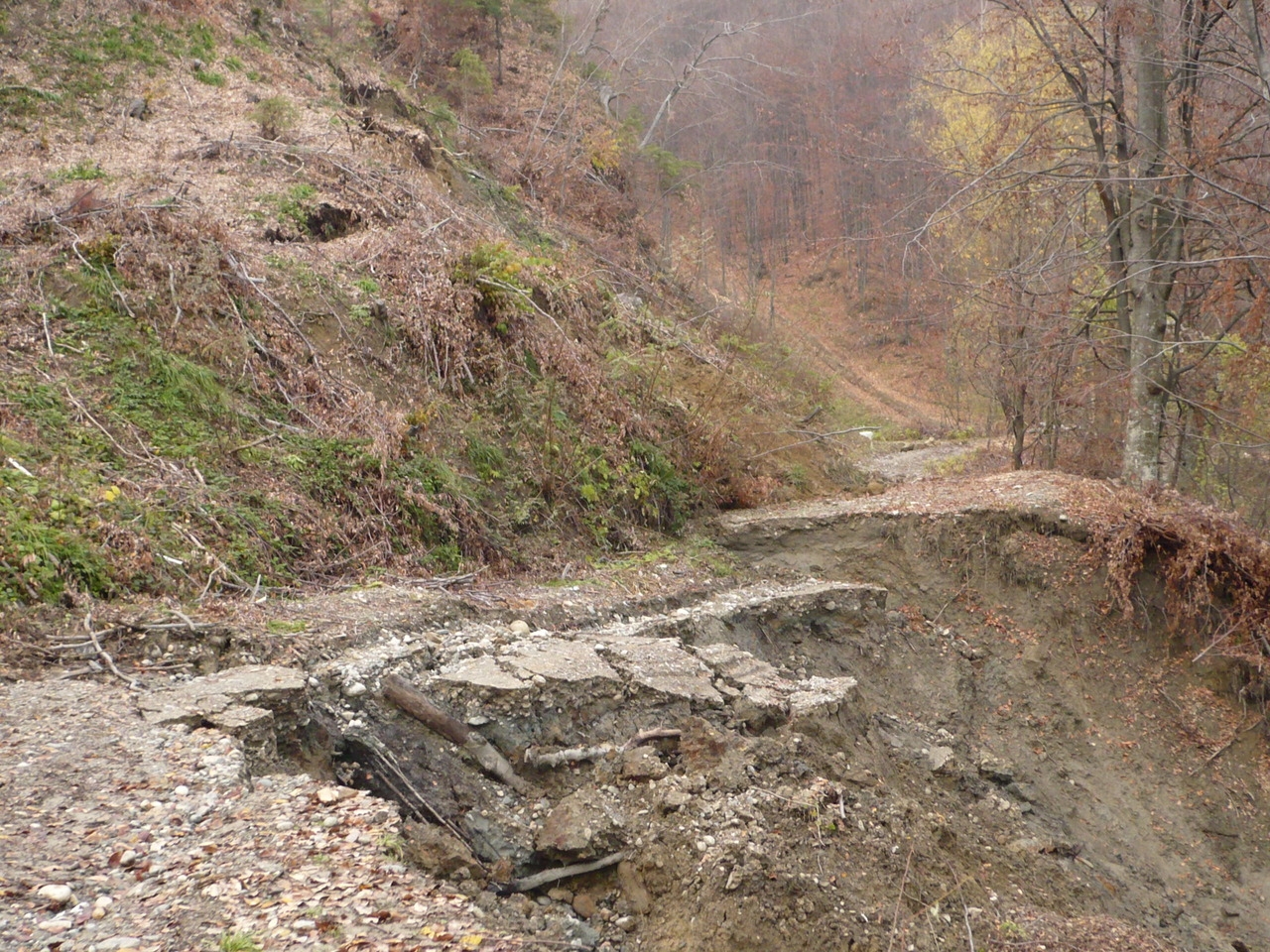 În Prahova, alunecările de teren sunt la ele acasă