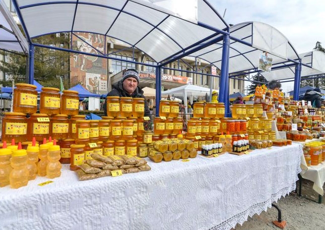 Ediţie aniversară a Târgului Mierii de la Câmpina