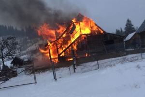 La Suceava, ziua şi incendiul din cauza coşurilor de fum care nu sunt curăţate