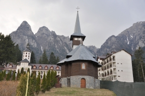 Mănăstirea Caraiman și povestea tulburătoare a părintelui Puiu