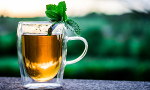 Beneficiile ceaiului din ierburi naturale